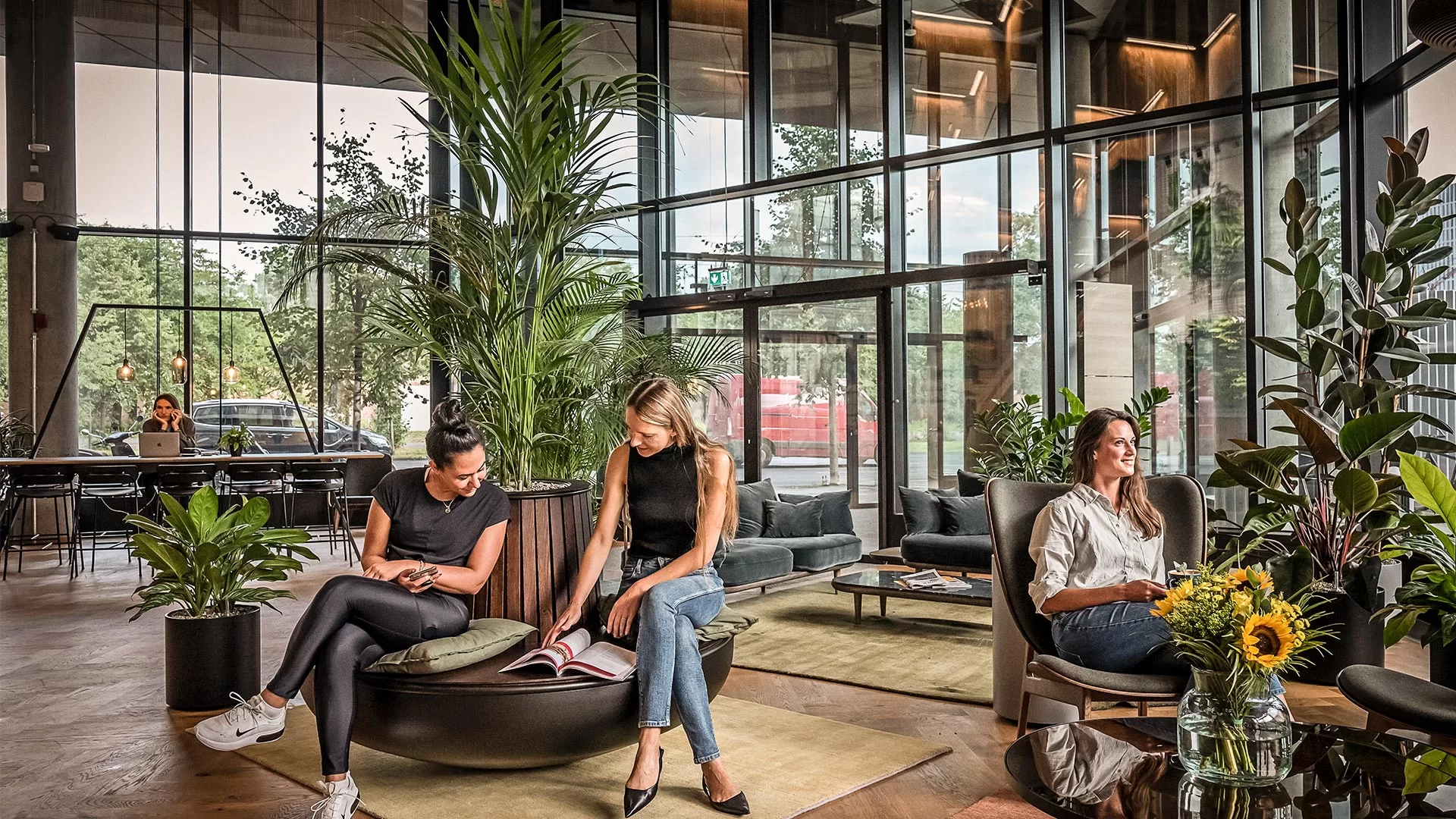 Open Desks & Hot Desking
